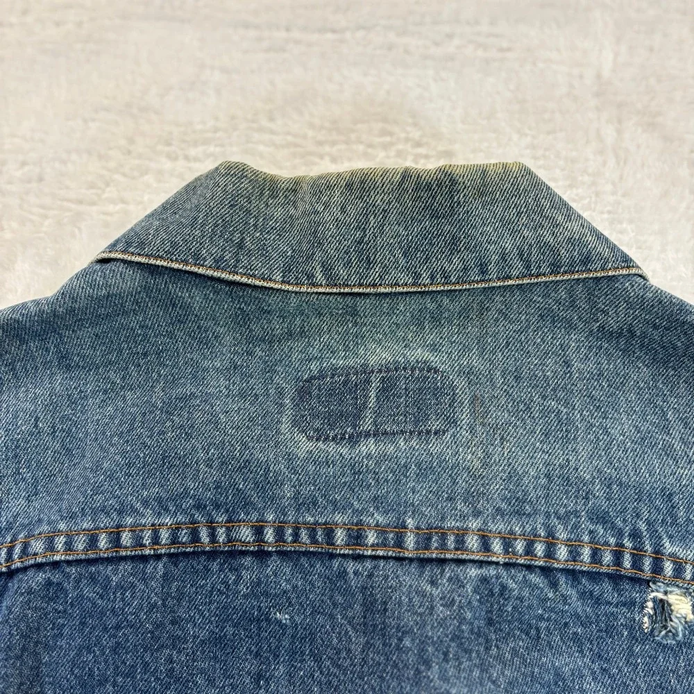 Levi's 71506‎ 0216 Vintage Trucker Jacket Men's 40 Made in Canada Denim Distress